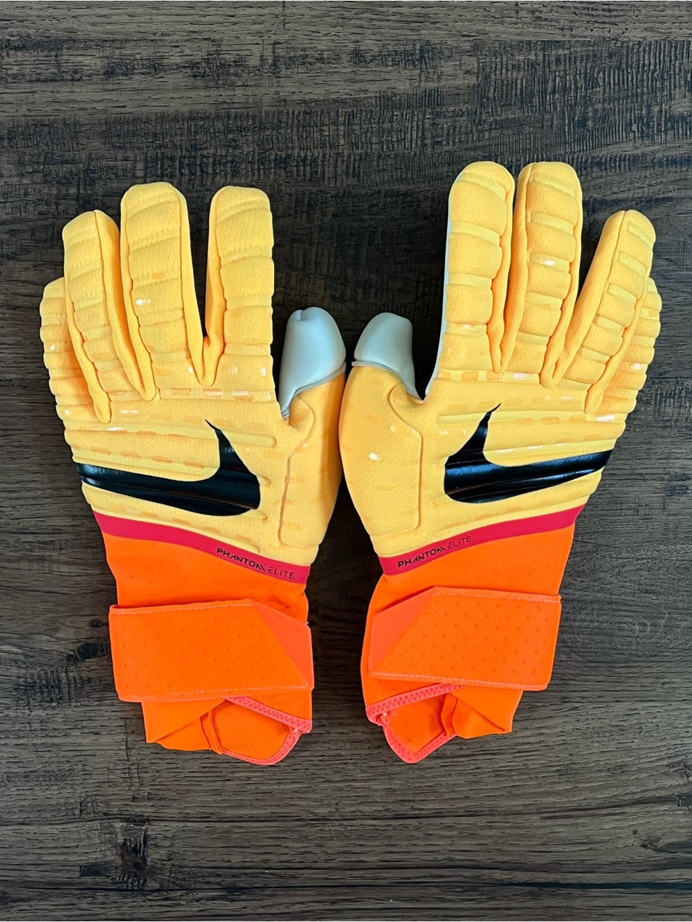 Nike Phantom Elite Goalkeeper Soccer Gloves ‘Yellow Orange’ (size 11)